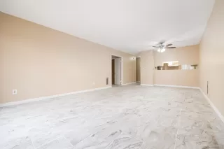 Photo #3: 240009156 Listing