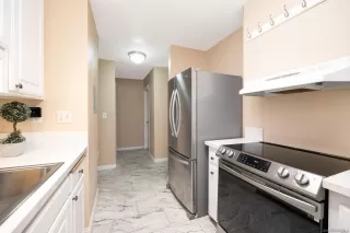 Photo #6: 240009156 Listing