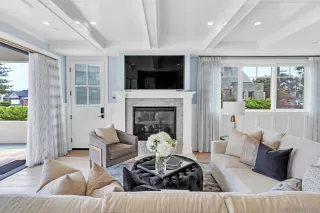 Photo #3: 240009157 Listing 