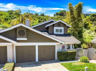 Photo #5: 240009172 Listing