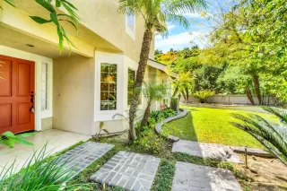 Photo #6: 240009172 Listing