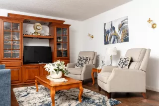 Photo #4: 240009173 Listing 