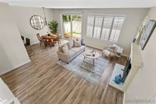 Photo #4: 240009175 Listing