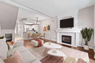 Photo #1: 240009197 Listing