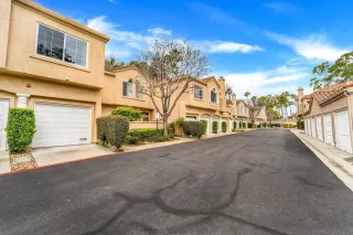 Photo #2: 240009197 Listing