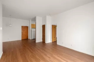 Photo #3: 240009198 Listing 