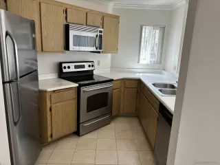 Photo #3: 240009211 Listing