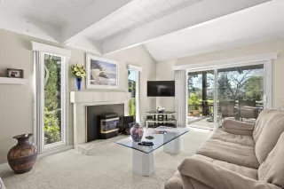 Photo #2: 240009218 Listing