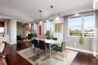 Photo #2: 240009248 Listing