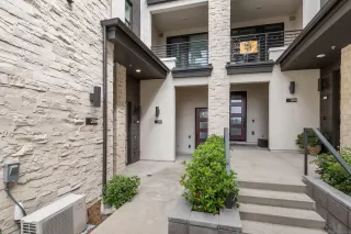 Photo #5: 240009292 Listing