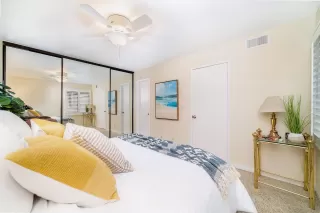 Photo #4: 240009321 Listing