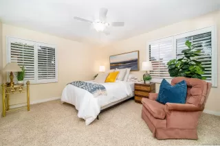 Photo #5: 240009321 Listing