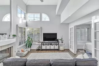 Photo #4: 240009328 Listing