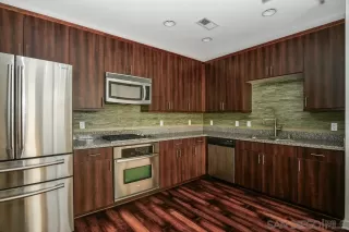 Photo #6: 240009334 Listing