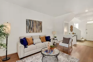 Photo #4: 240009345 Listing 