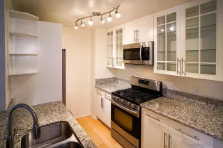 Photo #5: 240009363 Listing 