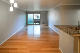 Photo #6: 240009363 Listing 