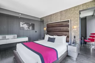 Photo #3: 240009383 Listing 