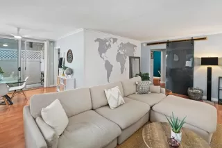 Photo #6: 240009396 Listing 