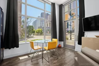 Photo #1: 240009402 Listing