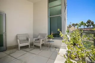 Photo #5: 240009402 Listing