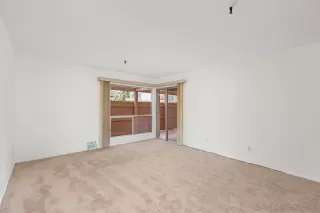 Photo #5: 240009425 Listing