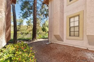 Photo #3: 240009428 Listing