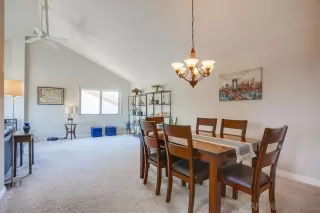 Photo #4: 240009437 Listing