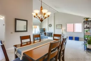 Photo #5: 240009437 Listing