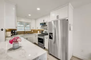 Photo #1: 240009452 Listing