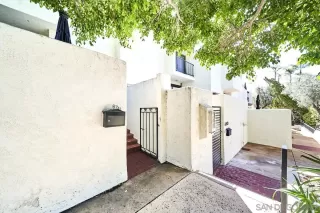 Photo #3: 240009547 Listing