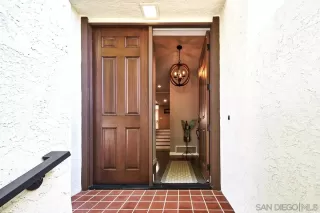 Photo #4: 240009547 Listing