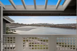 More Details about MLS # 240009612 : 2923 SANDY POINTE UNIT 8