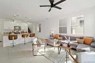 Photo #3: 240009615 Listing