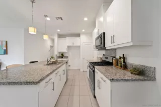 Photo #6: 240009615 Listing