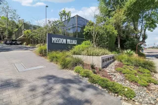 Photo #2: 240009666 Listing