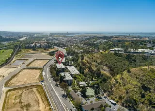 Photo #2: 240009692 Listing