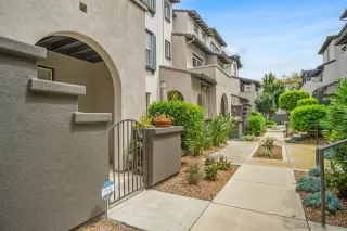 Photo #1: 240009725 Listing