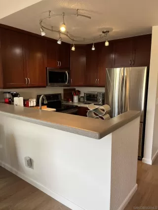 Photo #6: 240009786 Listing 