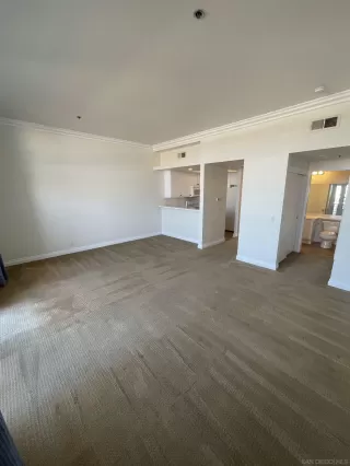 Photo #6: 240009805 Listing