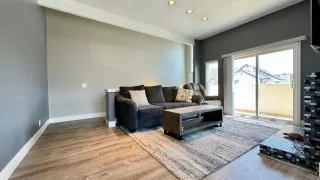 Photo #2: 240009809 Listing