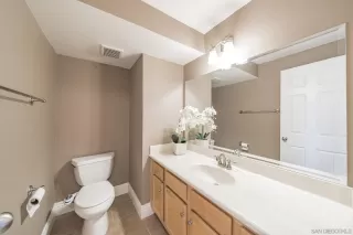 Photo #3: 240009816 Listing 