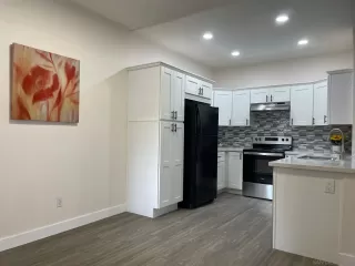 Photo #6: 240009858 Listing