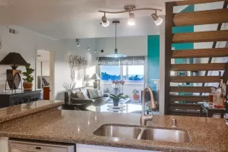 Photo #3: 240009895 Listing