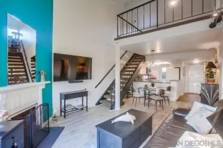 Photo #4: 240009895 Listing