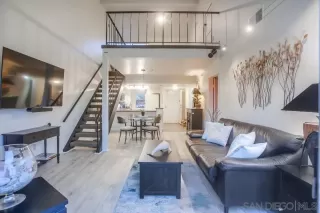 Photo #5: 240009895 Listing