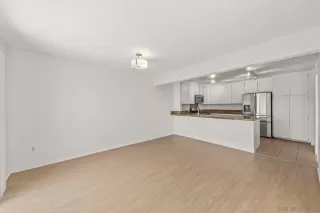 Photo #3: 240009902 Listing 