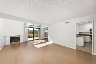 Photo #4: 240009902 Listing 