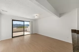 Photo #6: 240009902 Listing 