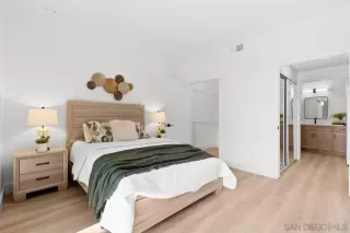 Photo #4: 240009936 Listing